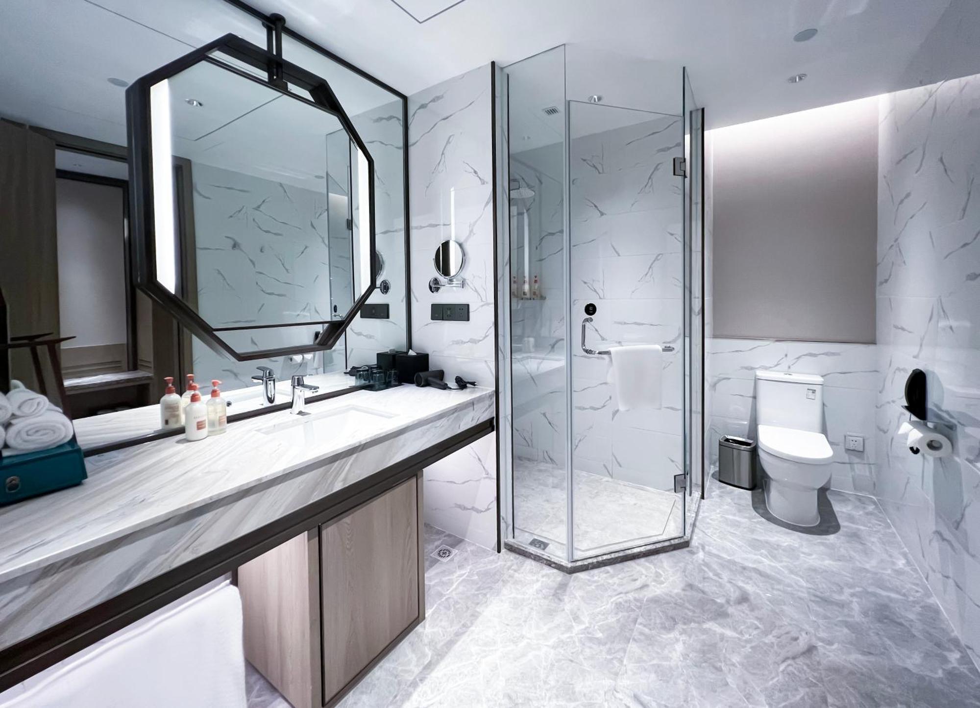 Crowne Plaza Hangzhou Linping By Ihg エクステリア 写真